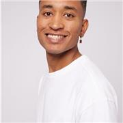 Profesor de Biología especializado en Biotecnología, capacitado para impartir clases a estudiantes de todos los niveles